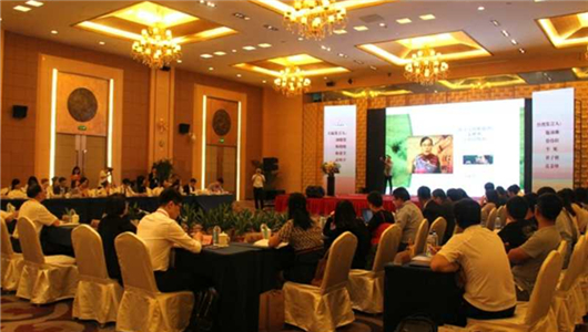 �����{Փ�������������A�Ļ��lչՓ���]Ļ �_����헹��R