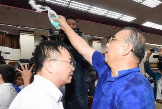 �����h������Ժ���h�F�������µ׸��xȺ�۲���